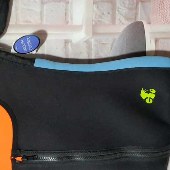 Geo - Picture 3 of 4